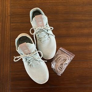 Adidas x Pharrell Williams Tennis Hu